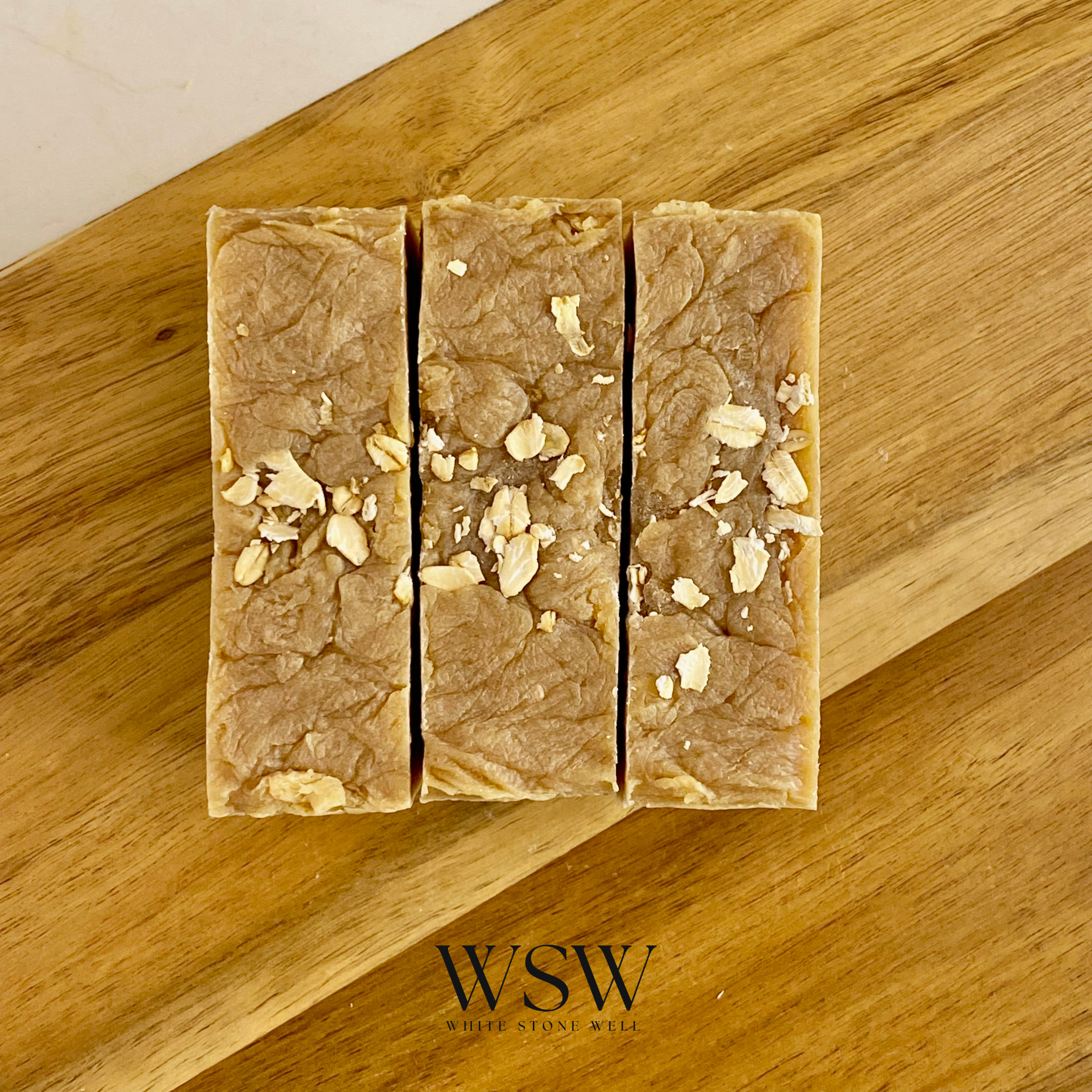 OATMEAL, MILK & HONEY SOAP BAR Deeply nourishing. Gentle enough for daily use.